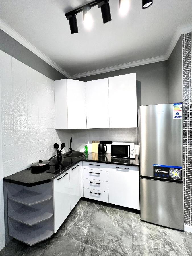 Appartamento Атлант Жк Almaty Esterno foto
