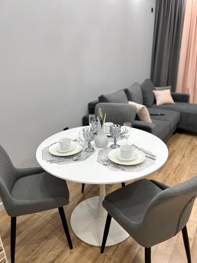 Appartamento Атлант Жк Almaty Esterno foto